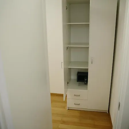 Studioapartman *